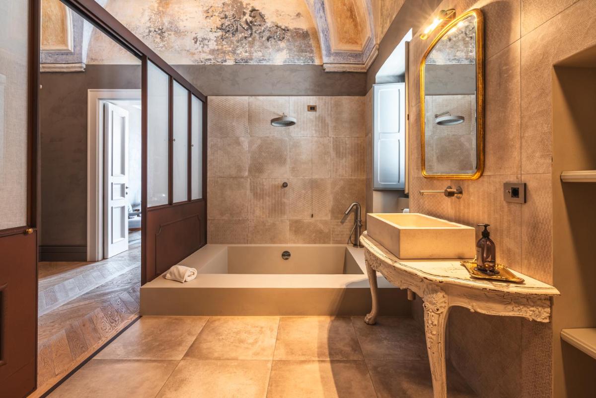 Paragon 700 Boutique Hotel & SPA