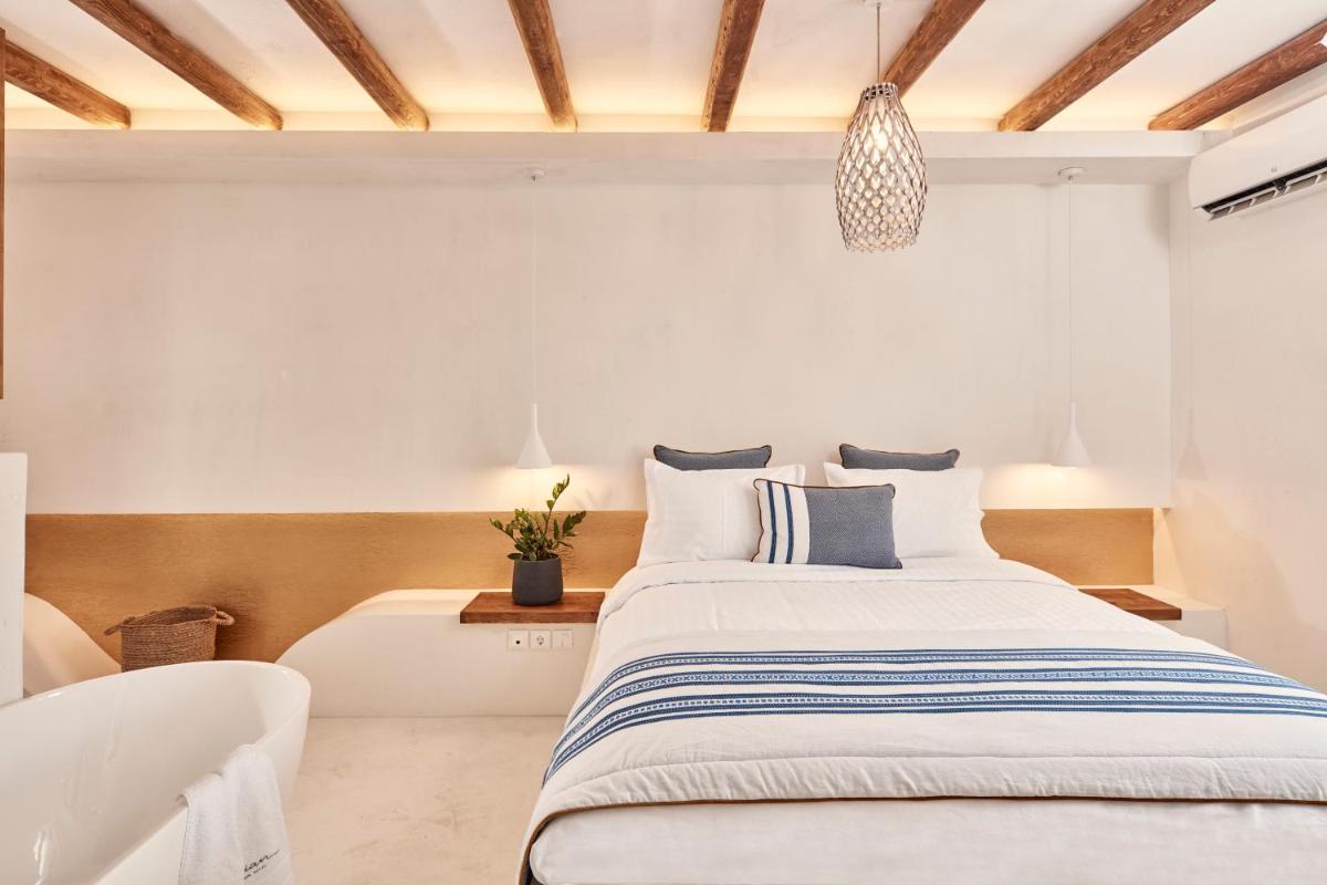 Parian Boutique Hotel