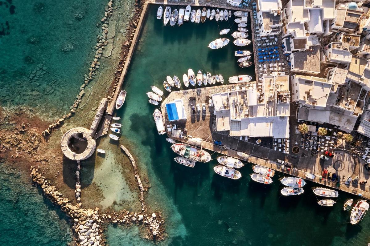 Parian Boutique Hotel