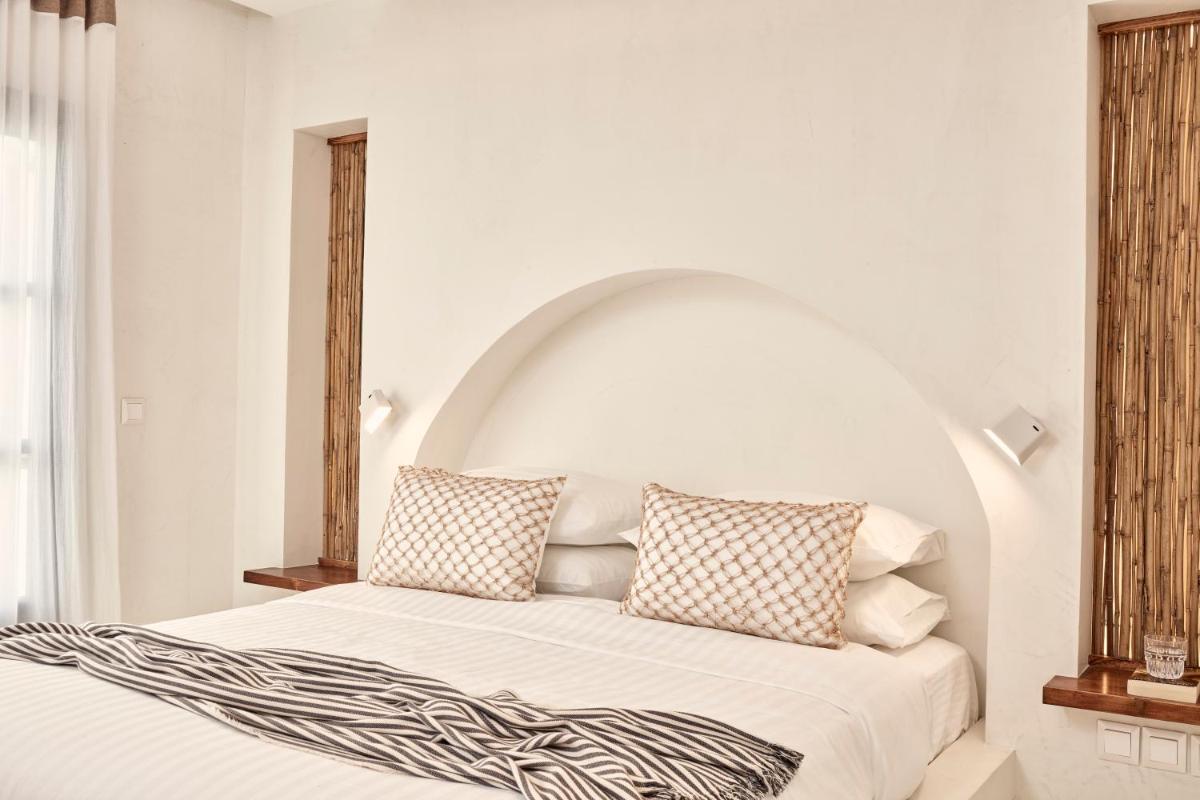 Parian Boutique Hotel