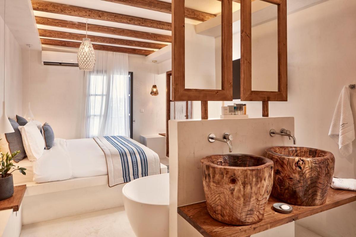 Parian Boutique Hotel