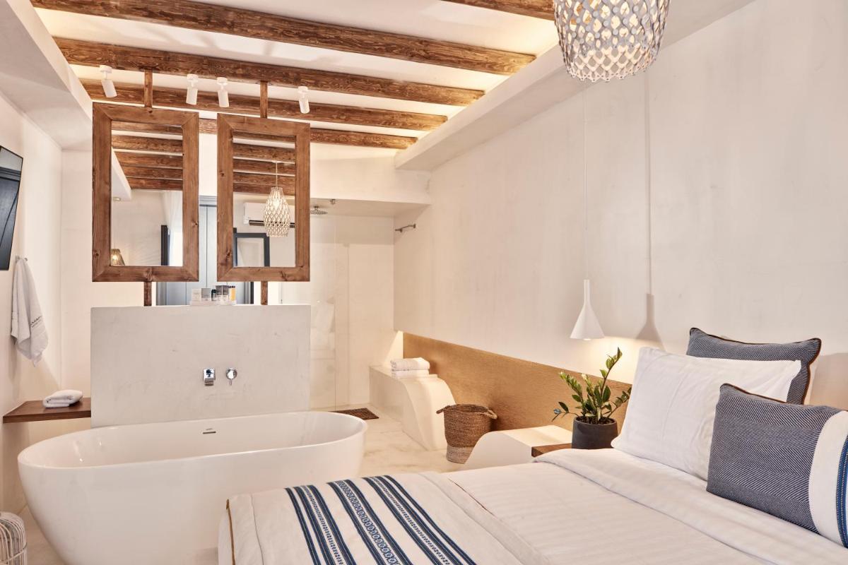 Parian Boutique Hotel