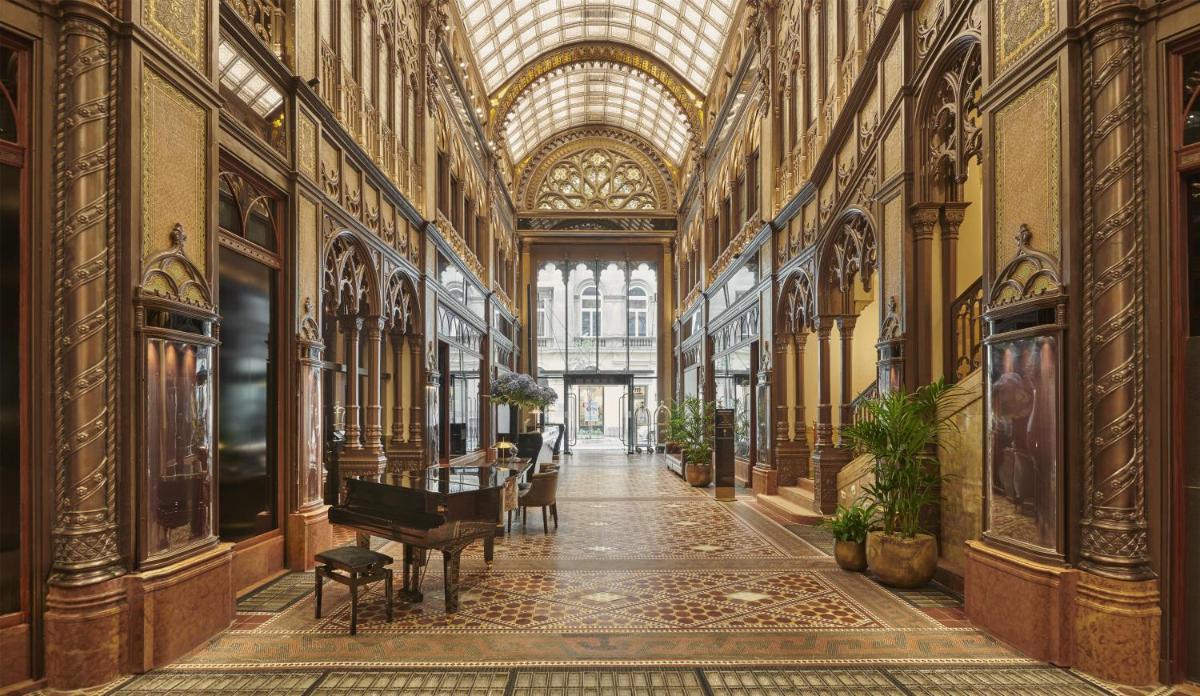 Párisi Udvar Hotel Budapest, part of Hyatt