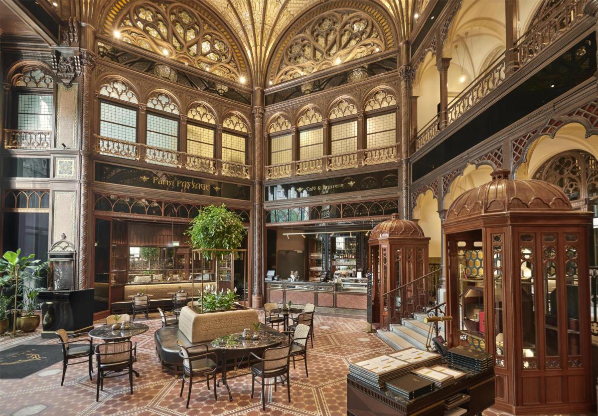 Párisi Udvar Hotel Budapest, part of Hyatt