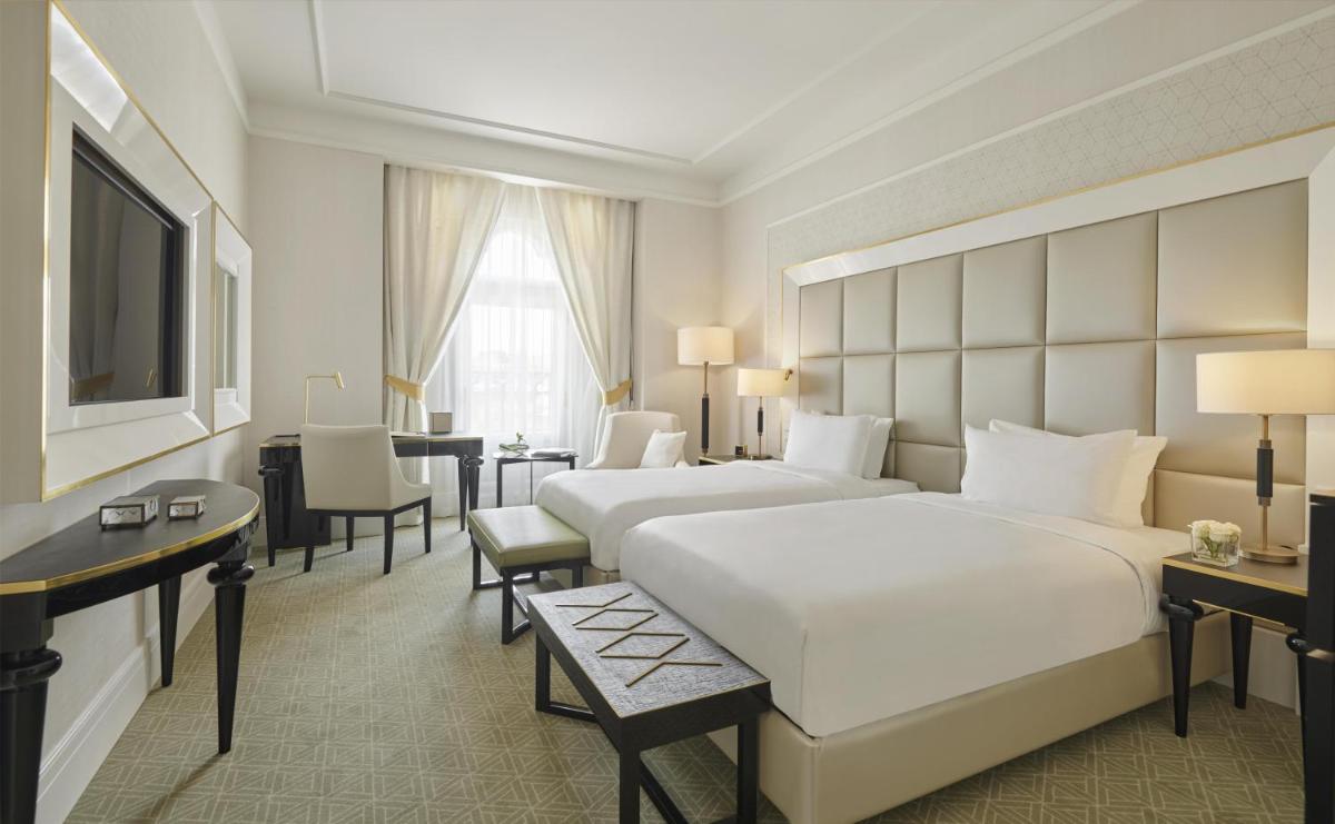 Párisi Udvar Hotel Budapest, part of Hyatt