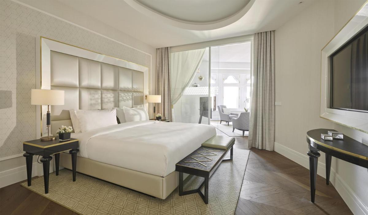 Párisi Udvar Hotel Budapest, part of Hyatt