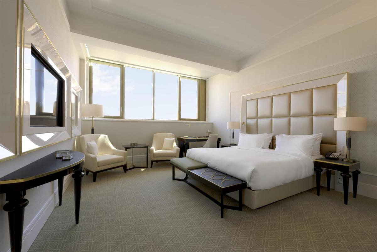 Párisi Udvar Hotel Budapest, part of Hyatt