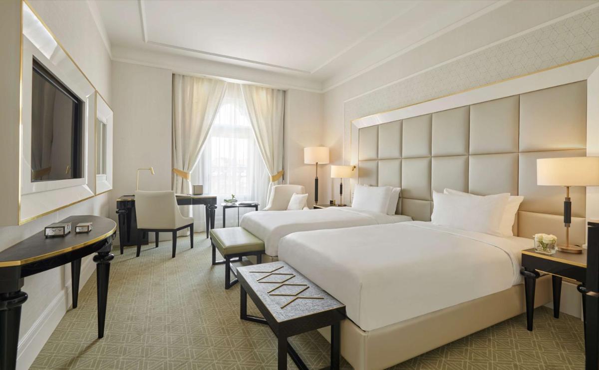 Párisi Udvar Hotel Budapest, part of Hyatt