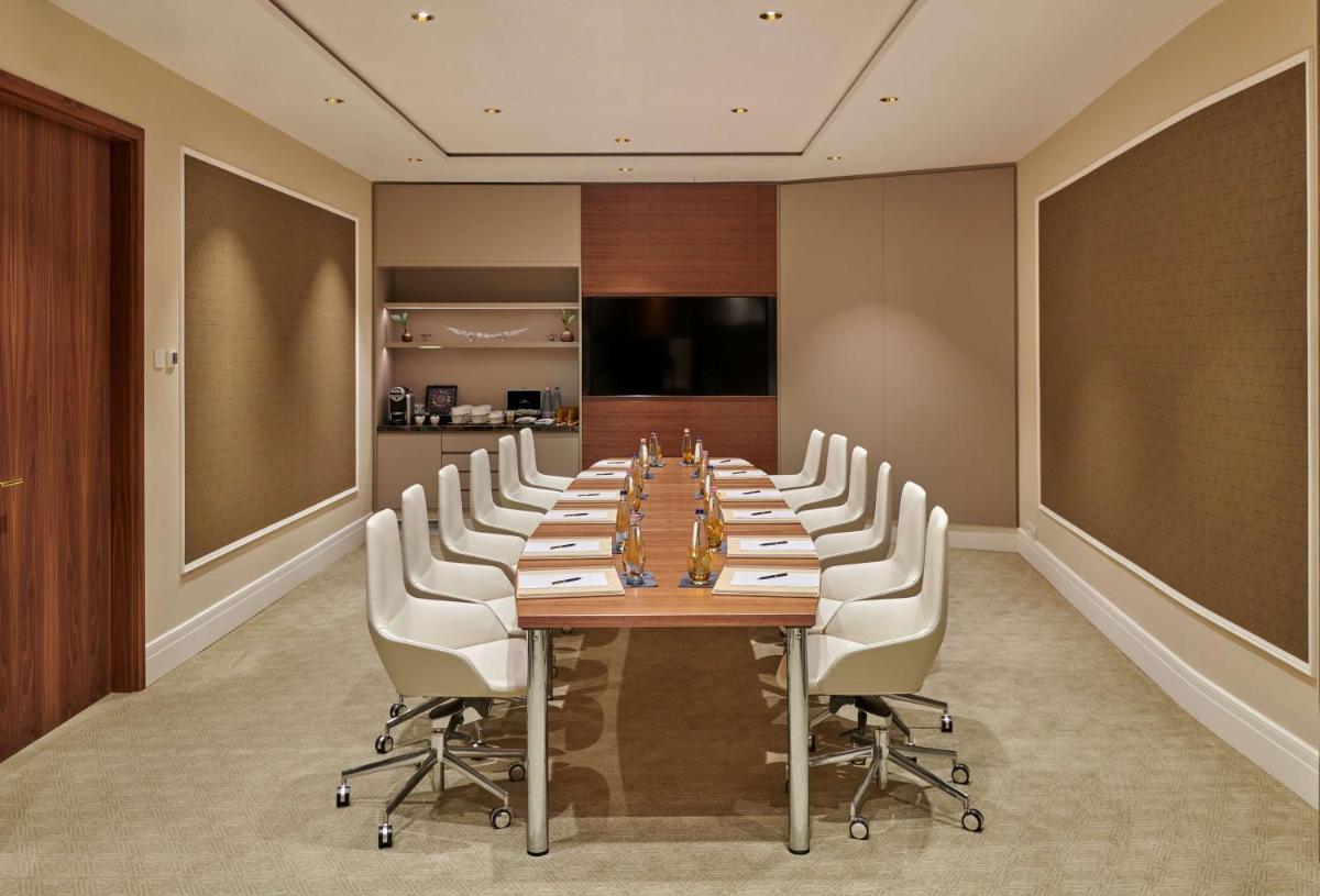 Párisi Udvar Hotel Budapest, part of Hyatt