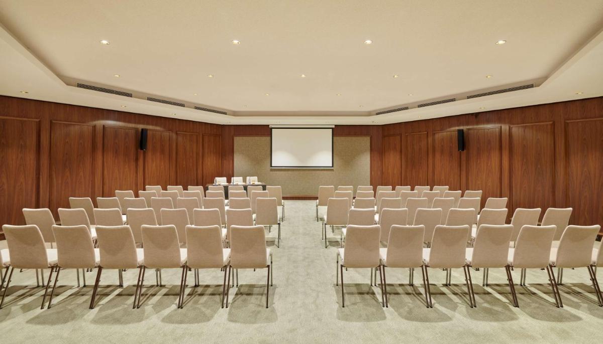 Párisi Udvar Hotel Budapest, part of Hyatt