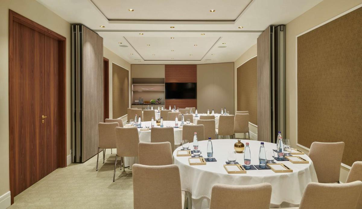 Párisi Udvar Hotel Budapest, part of Hyatt