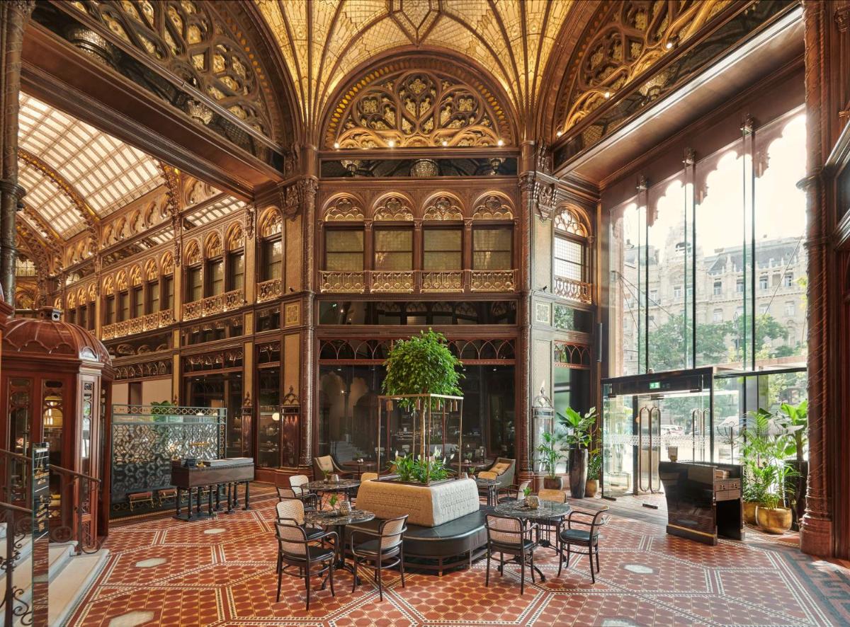 Párisi Udvar Hotel Budapest, part of Hyatt