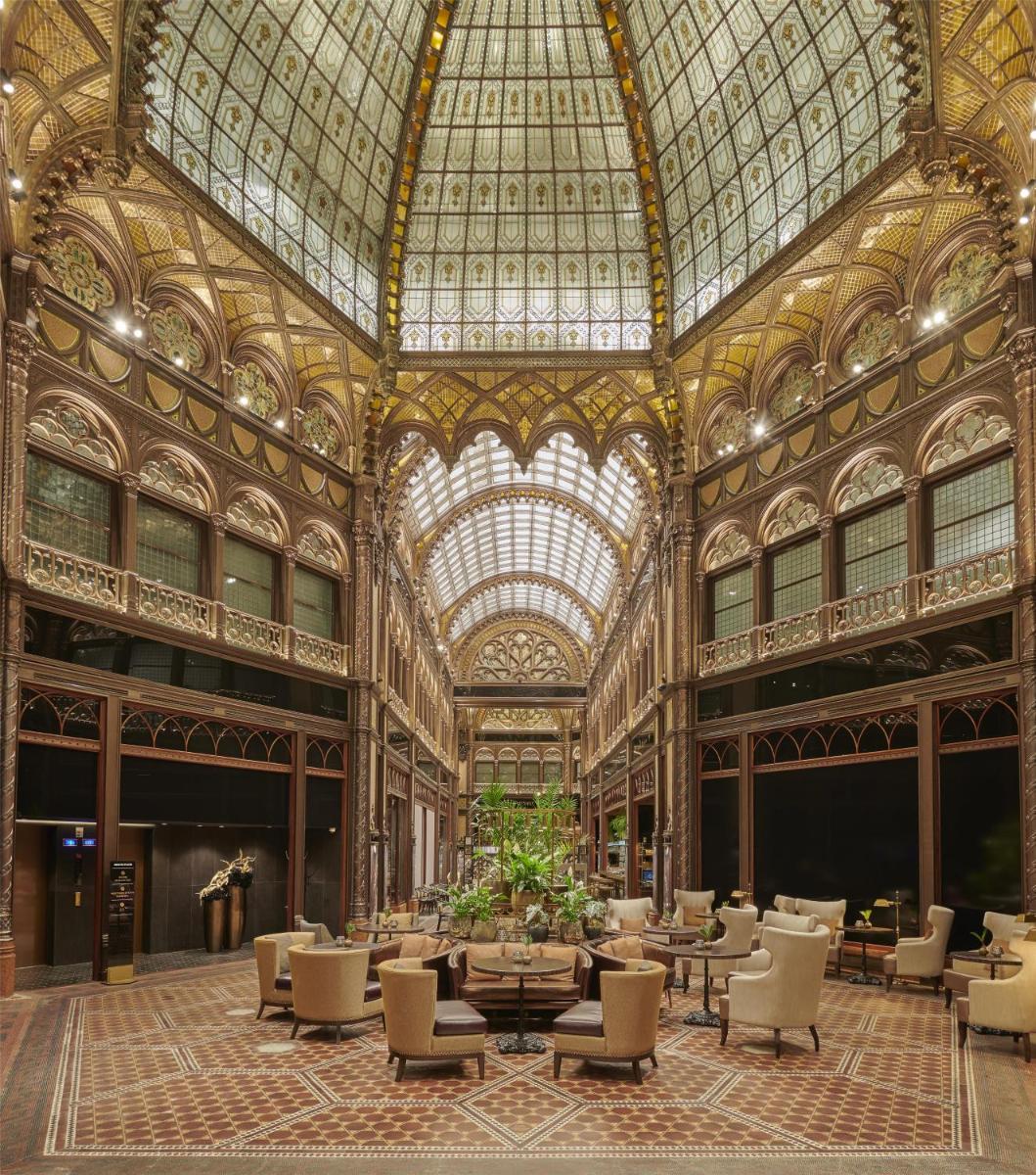 Párisi Udvar Hotel Budapest, part of Hyatt