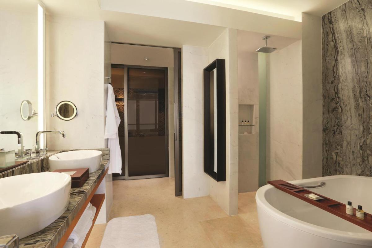 Park Hyatt Abu Dhabi Hotel and Villas
