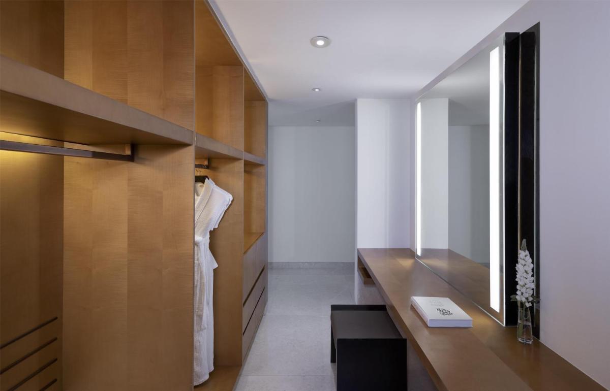 Park Hyatt Abu Dhabi Hotel and Villas