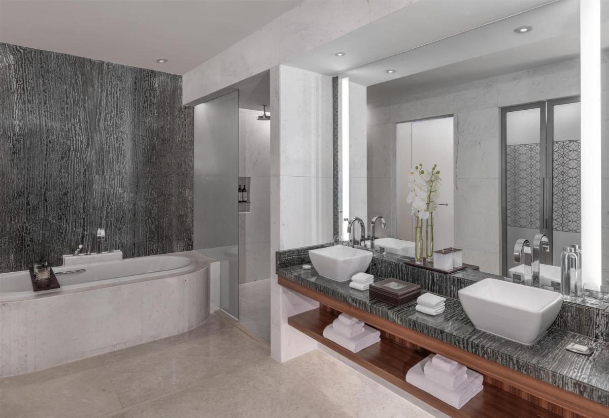 Park Hyatt Abu Dhabi Hotel and Villas