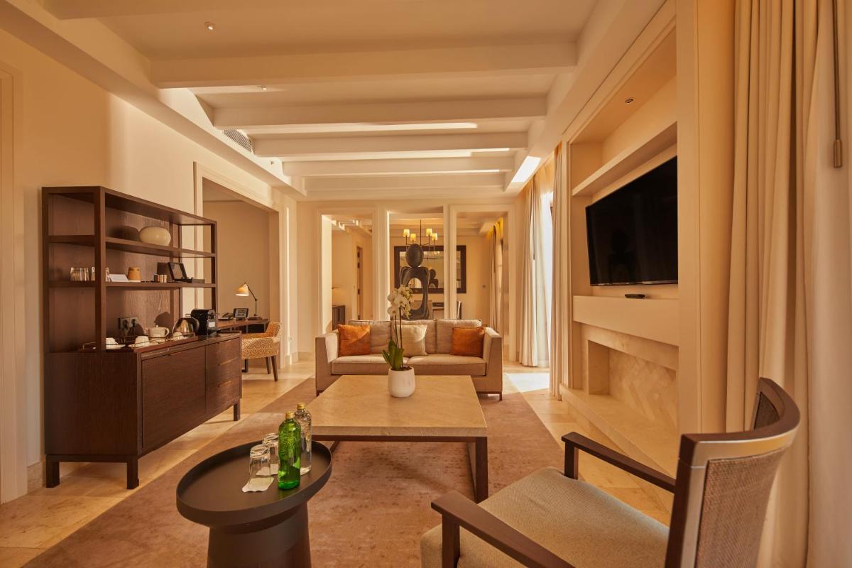 CAP VERMELL GRAND HOTEL