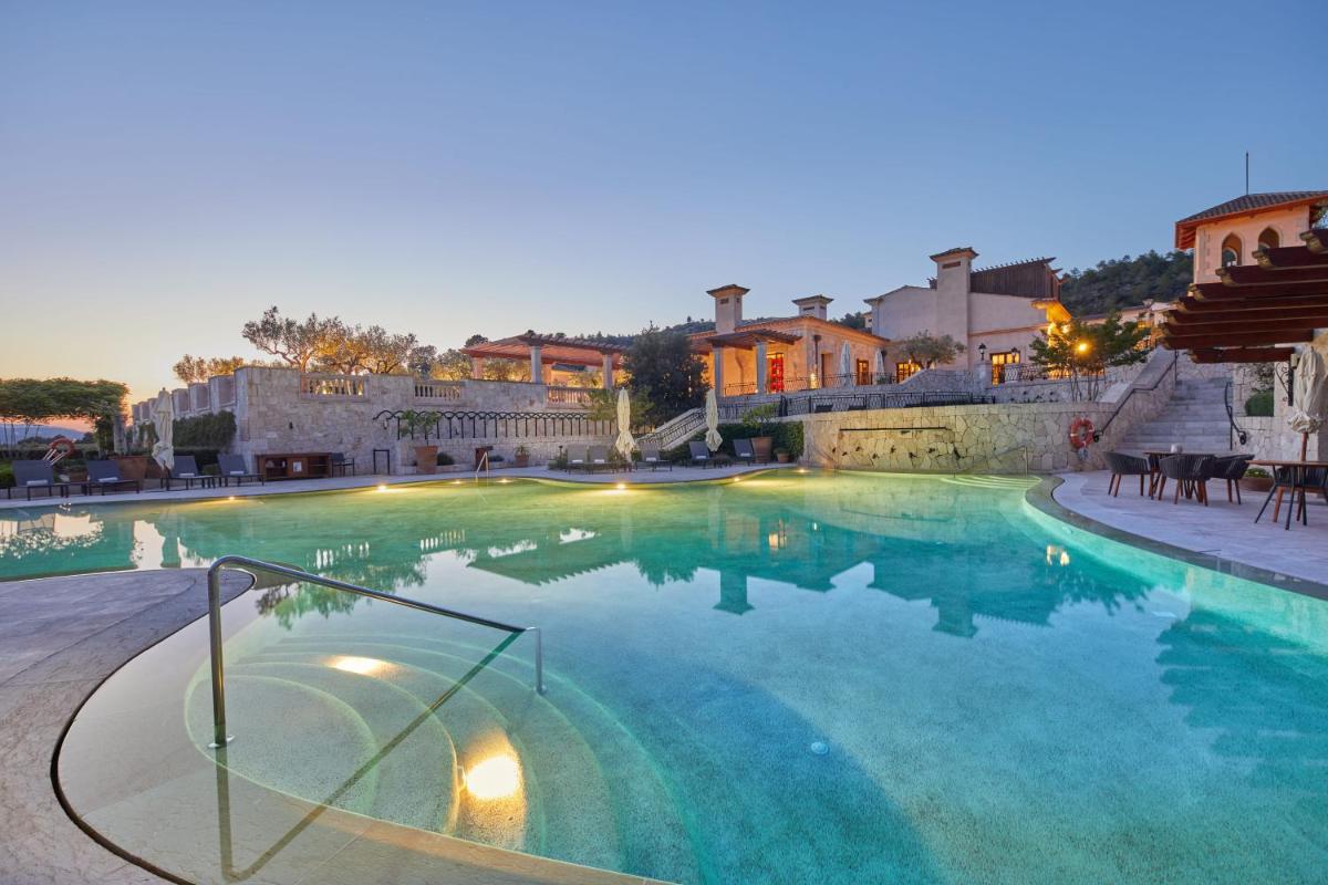 CAP VERMELL GRAND HOTEL