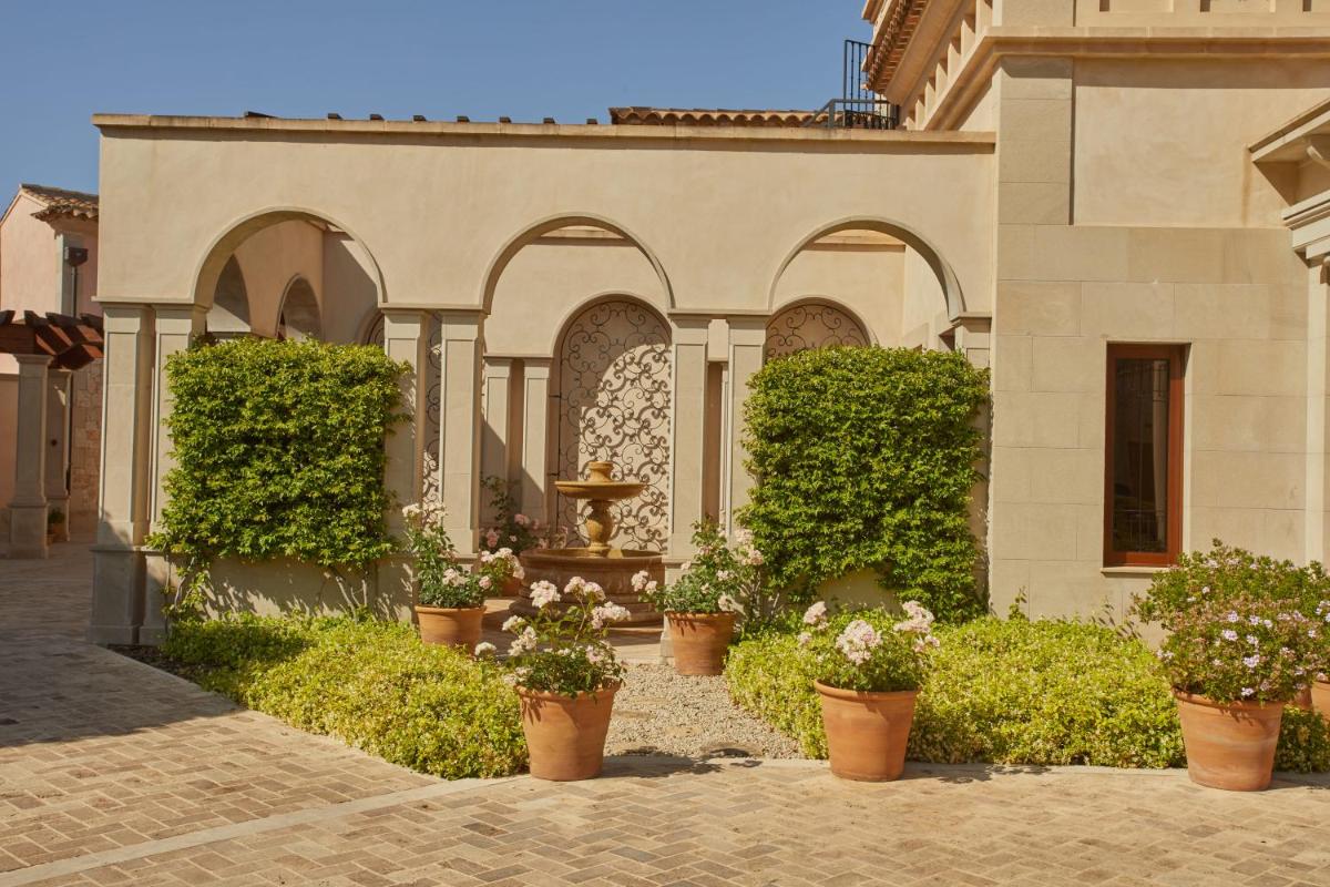 CAP VERMELL GRAND HOTEL