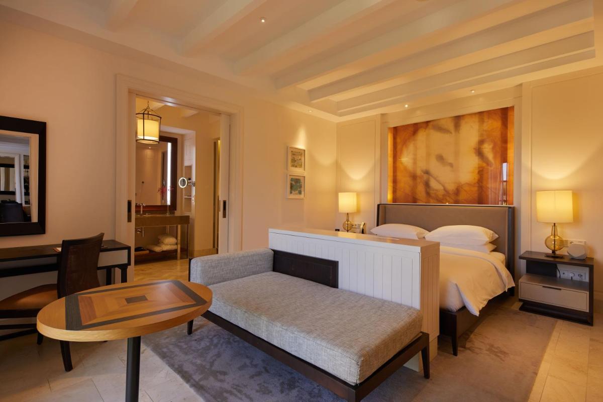 CAP VERMELL GRAND HOTEL
