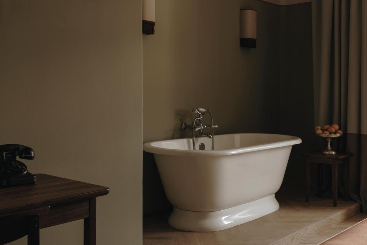 Parkhotel Mondschein, a Member of Design Hotels