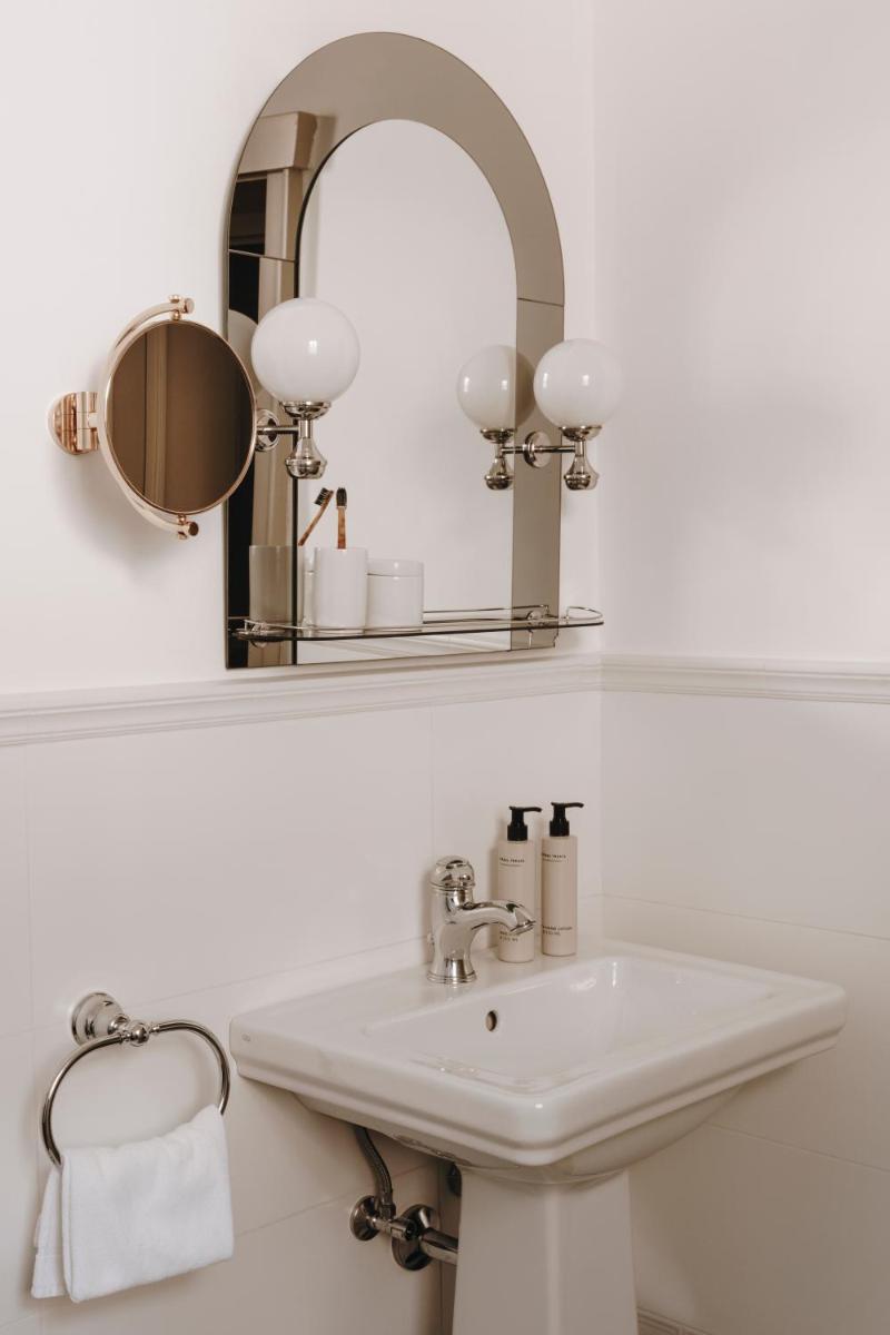 Parkhotel Mondschein, a Member of Design Hotels