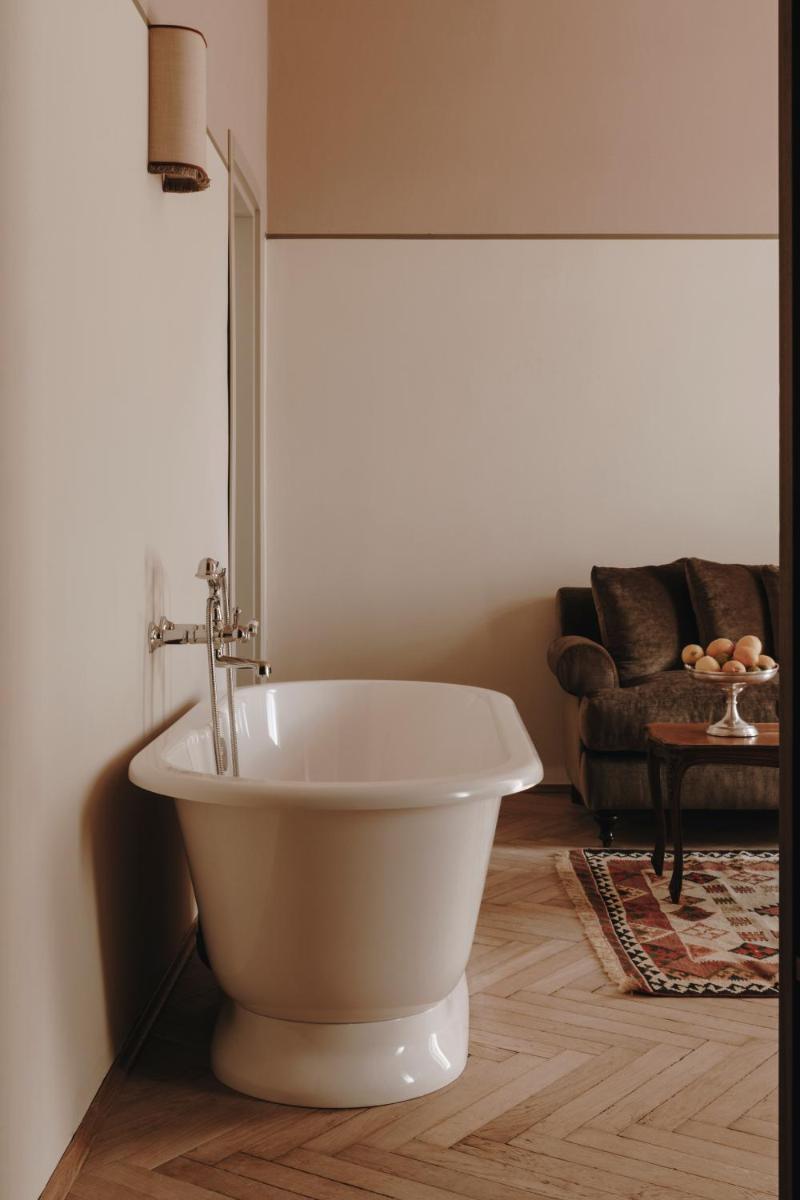 Parkhotel Mondschein, a Member of Design Hotels