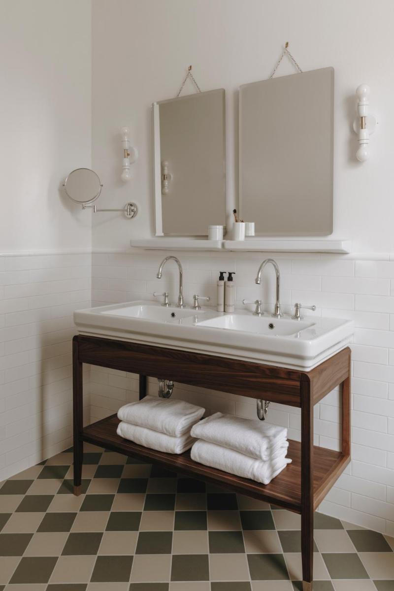 Parkhotel Mondschein, a Member of Design Hotels