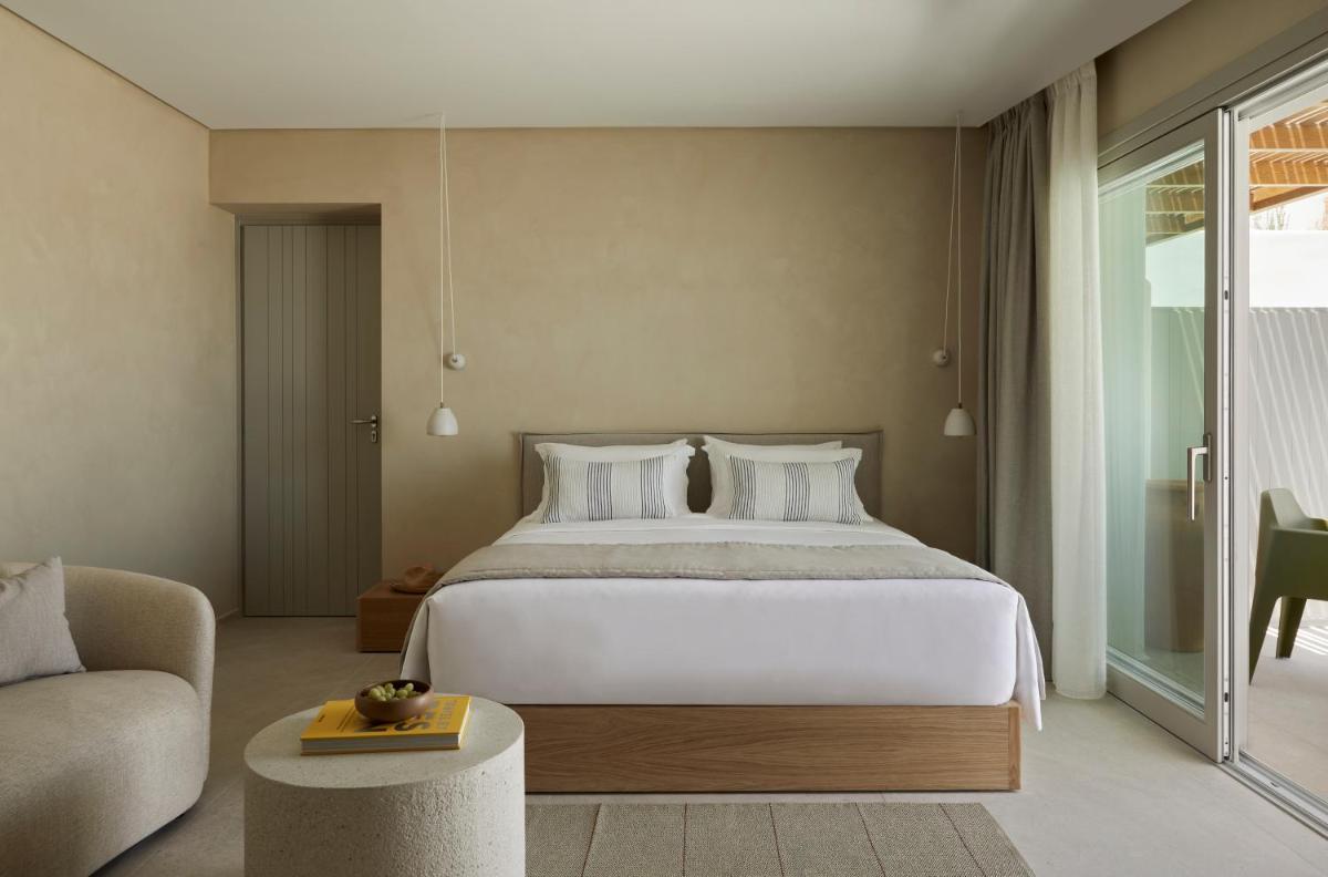 PAROCKS Luxury Hotel & Spa