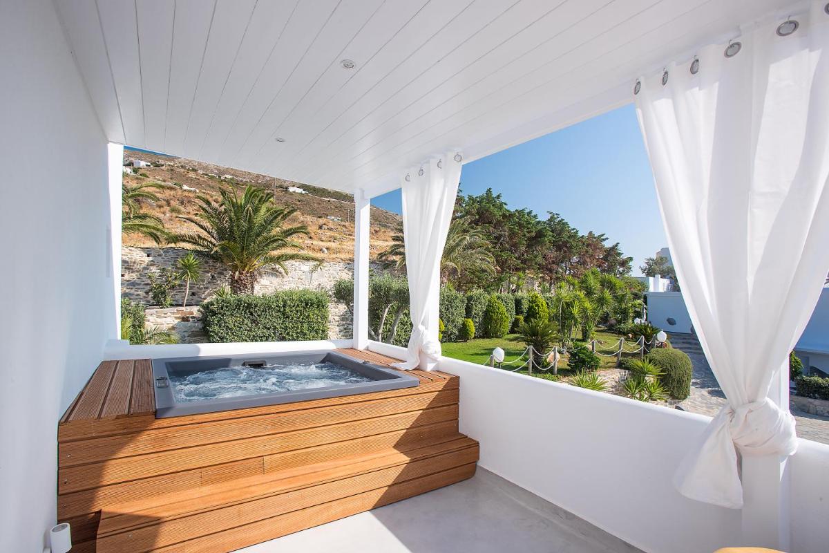 Paros Palace - Adults Only