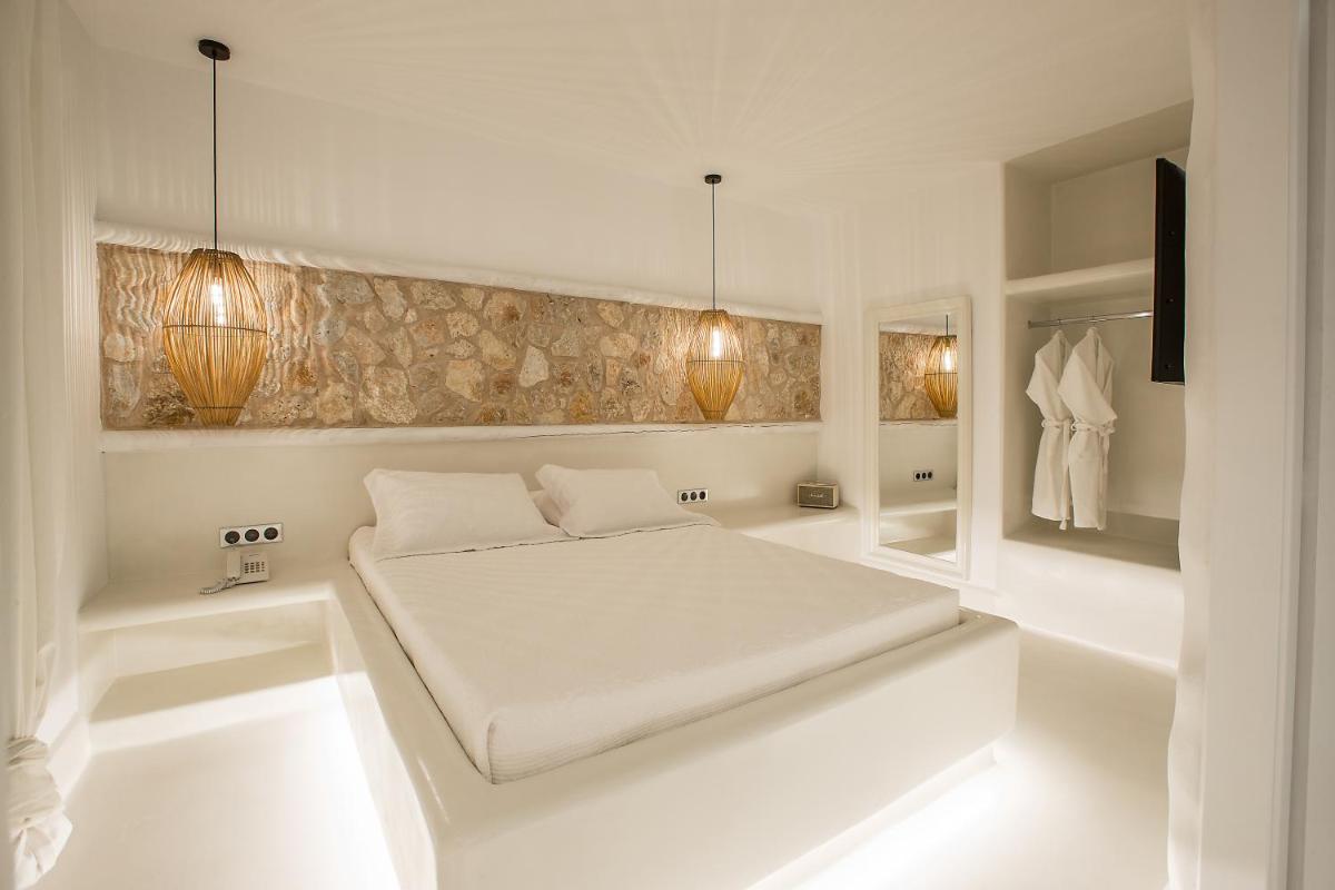 Paros Palace - Adults Only