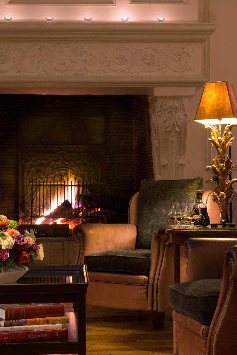 Pavillon Henri IV Hotel Restaurant Gastronomique Terrasse