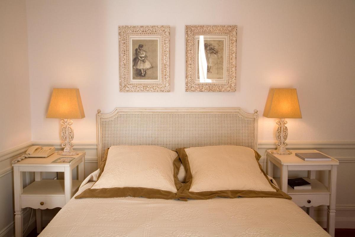 Pavillon Henri IV Hotel Restaurant Gastronomique Terrasse