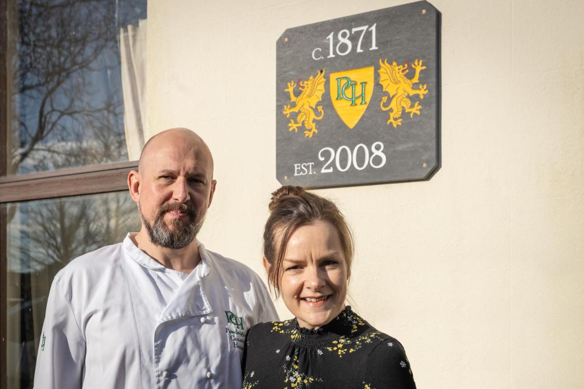 Pendragon Country House