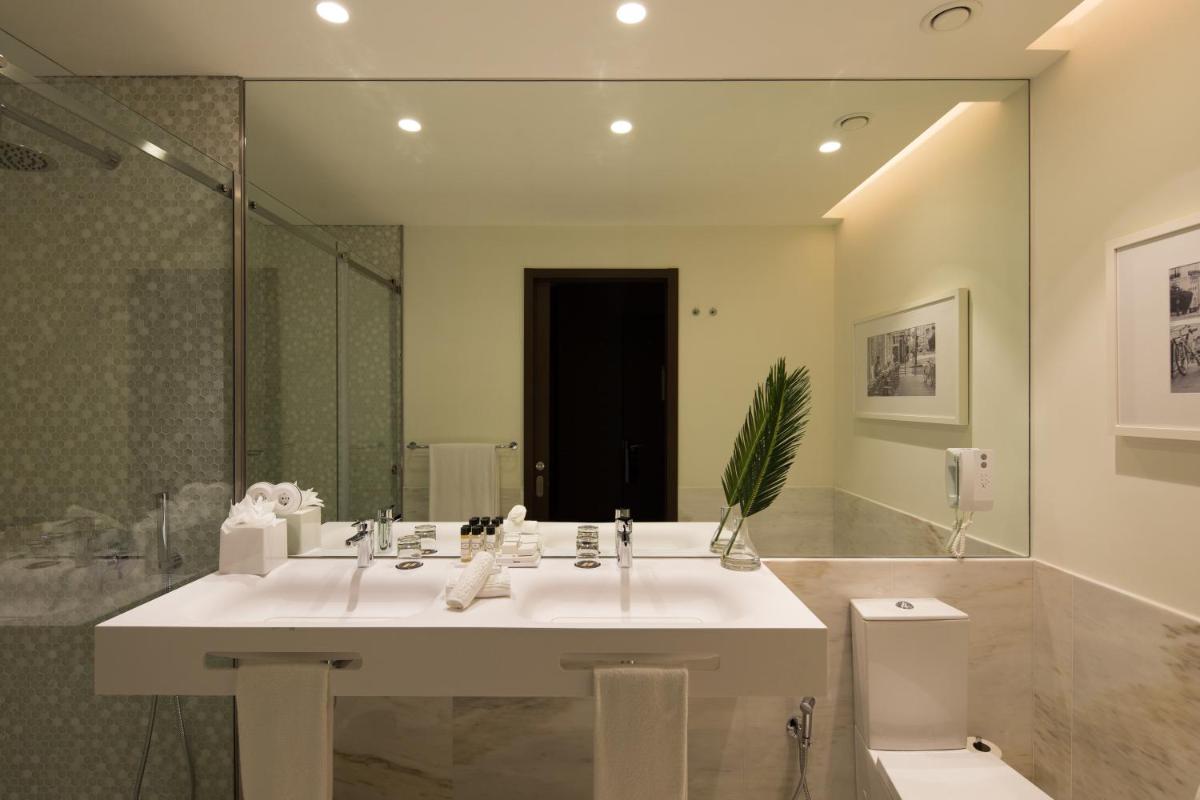Pestana Porto - A Brasileira, City Center & Heritage Building