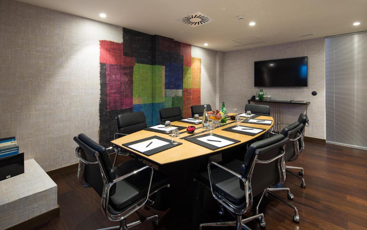 Pestana Porto - A Brasileira, City Center & Heritage Building