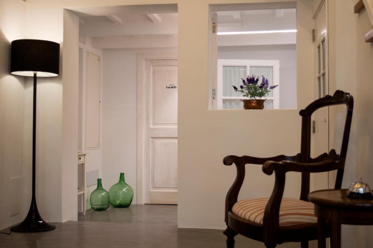 Petit Hotel 5 Fars