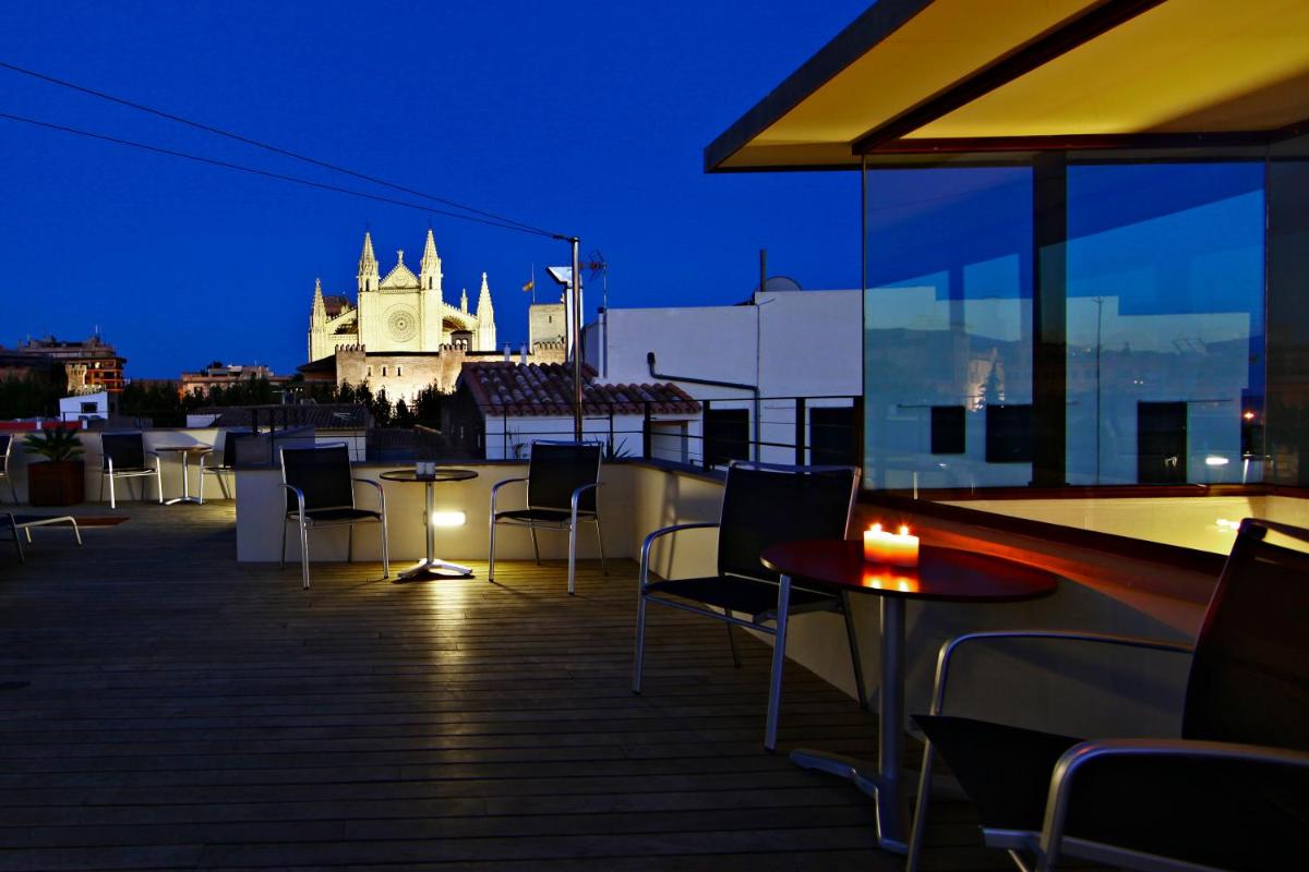 Petit Palace Hotel Tres