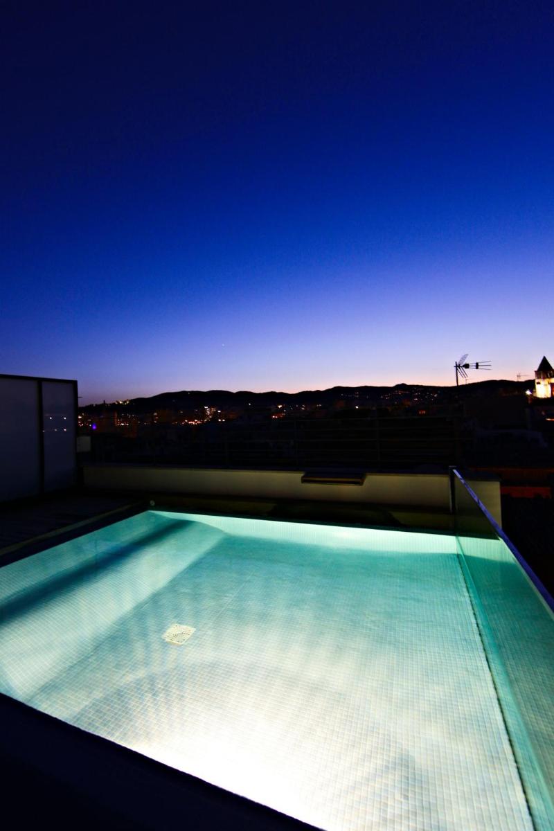 Petit Palace Hotel Tres