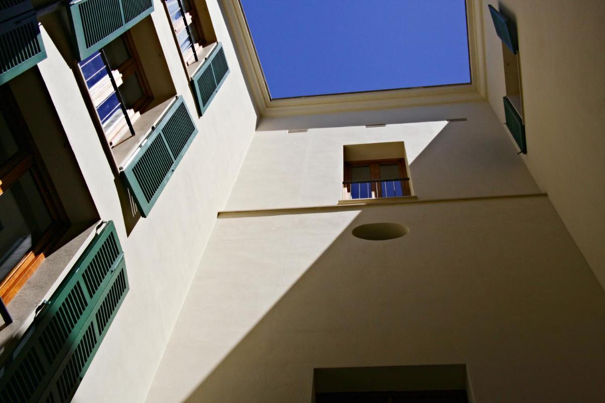 Petit Palace Hotel Tres