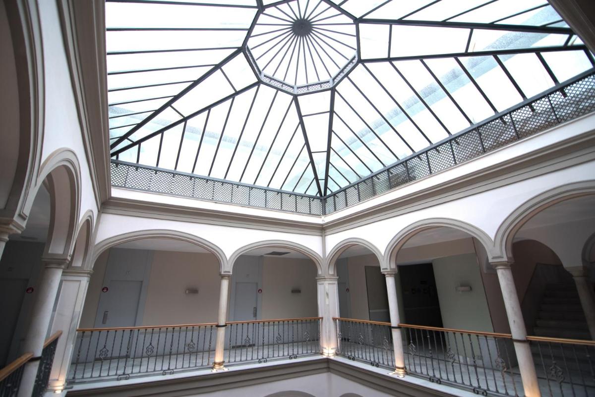 Petit Palace Marques Santa Ana