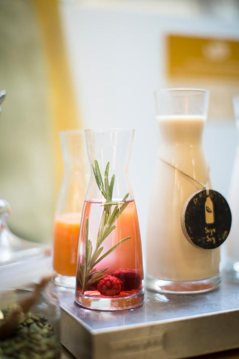 Petit Palace Marques Santa Ana