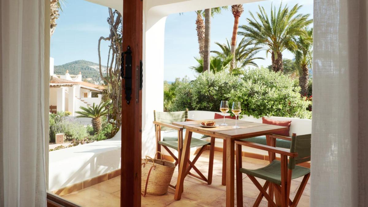 Petunia Ibiza, a Beaumier hotel