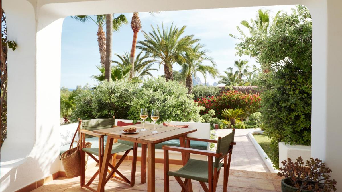 Petunia Ibiza, a Beaumier hotel
