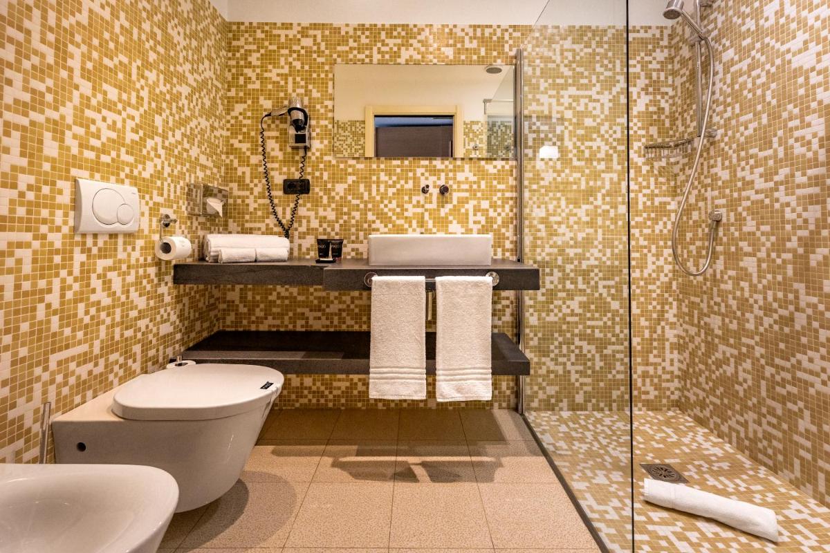 Phi Hotel Piajo