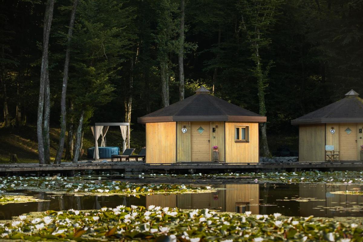 Pikol Lake Village Wine Estate