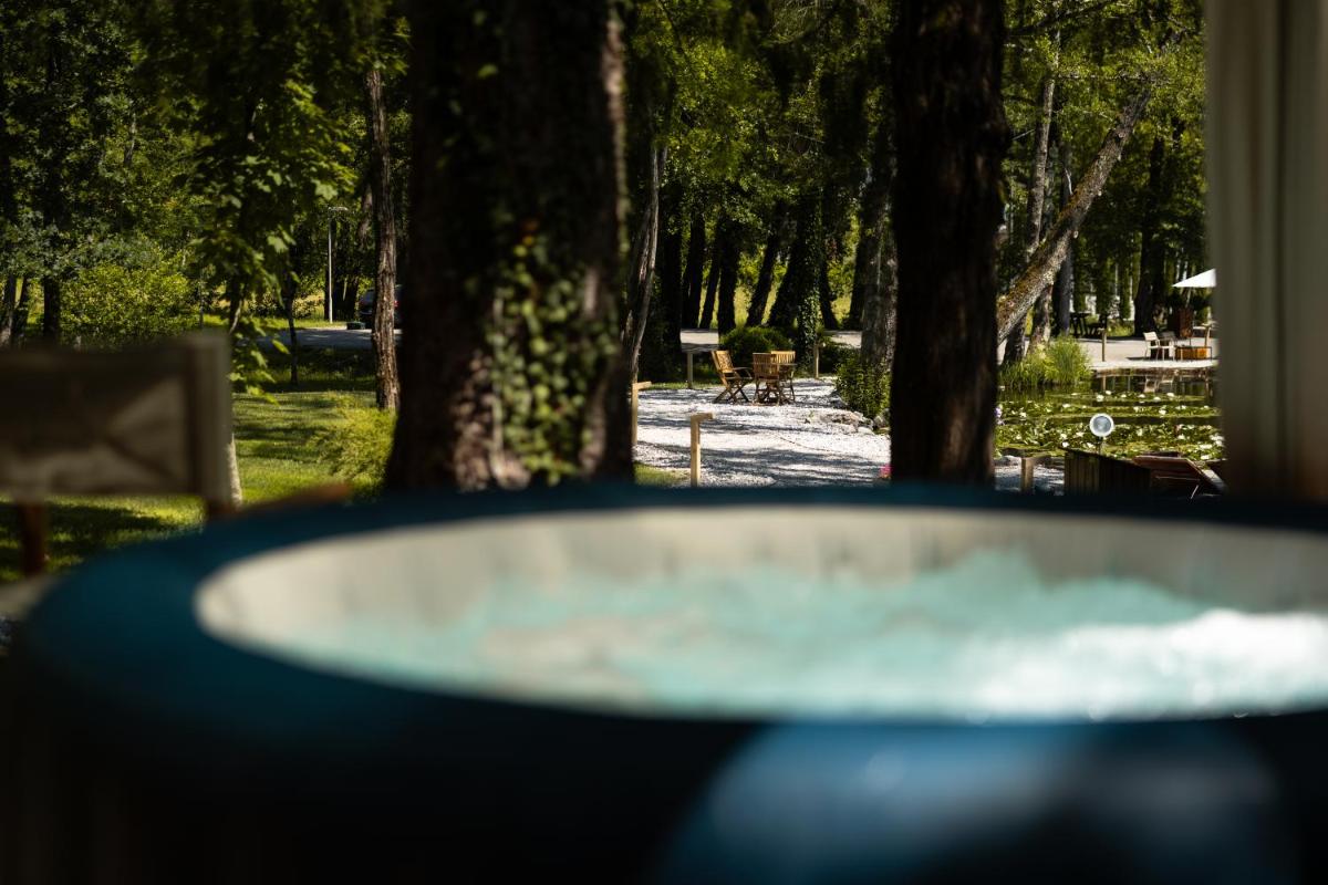 Pikol Lake Village Wine Estate