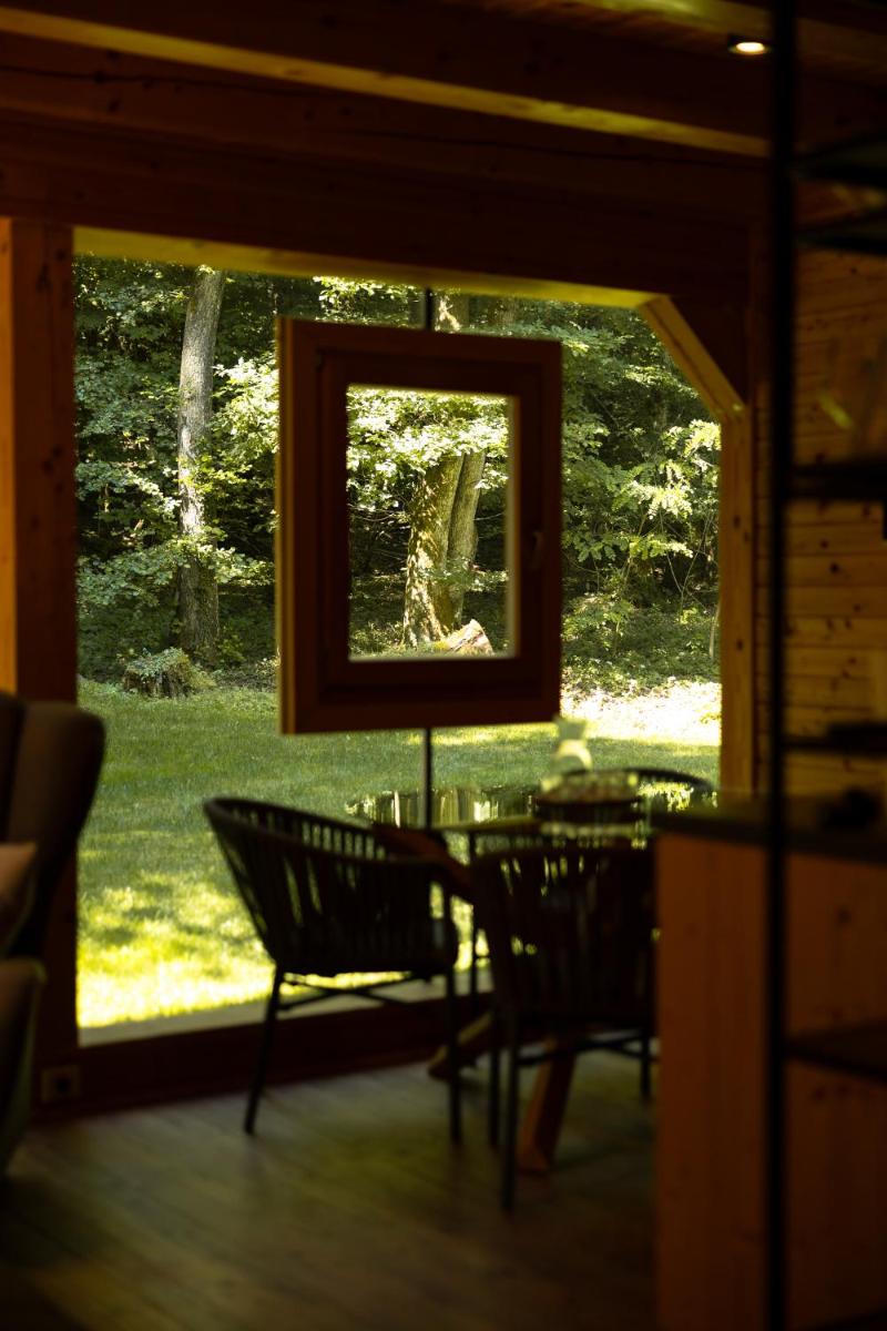 Pikol Lake Village Wine Estate