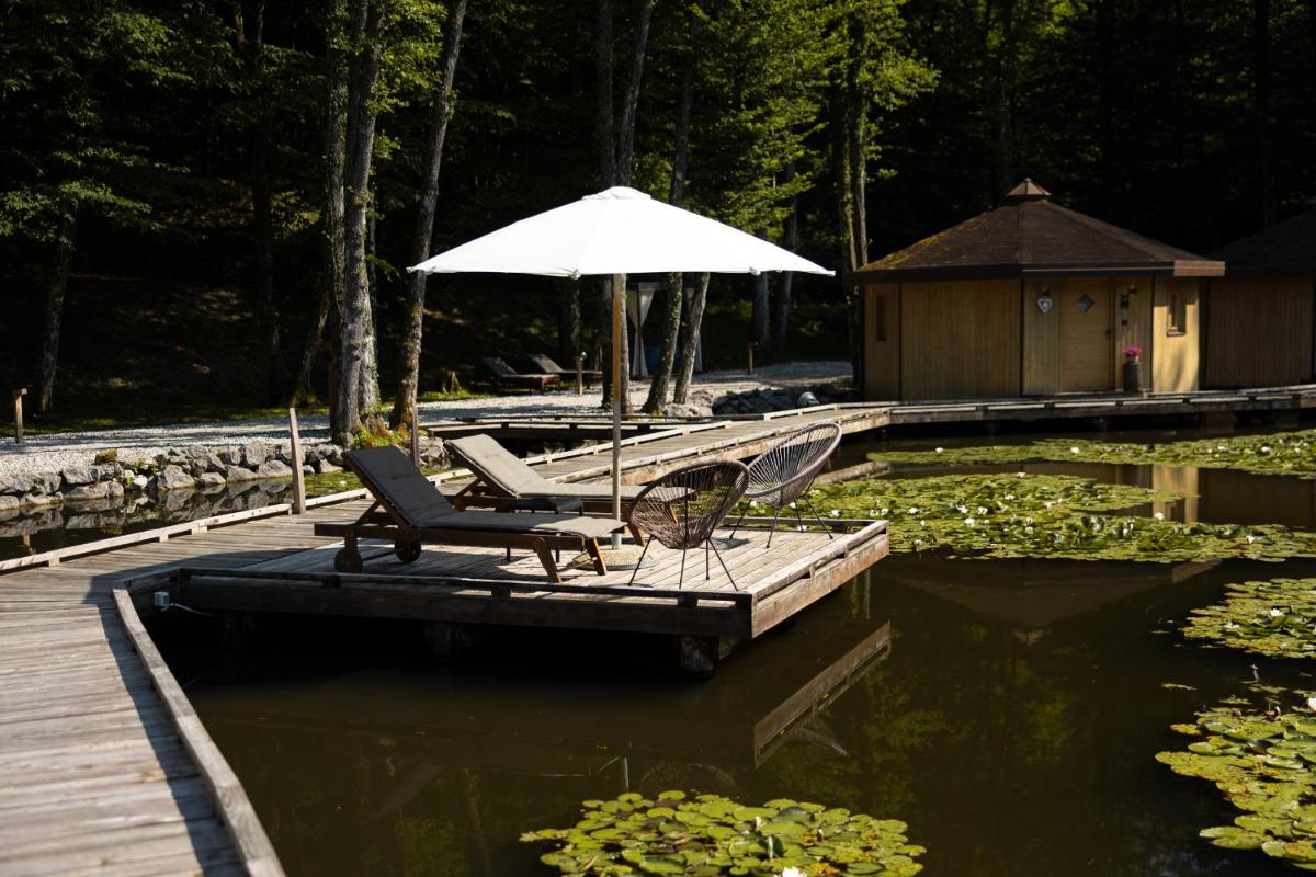 Pikol Lake Village Wine Estate