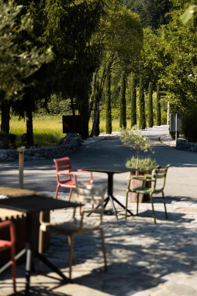 Pikol Lake Village Wine Estate